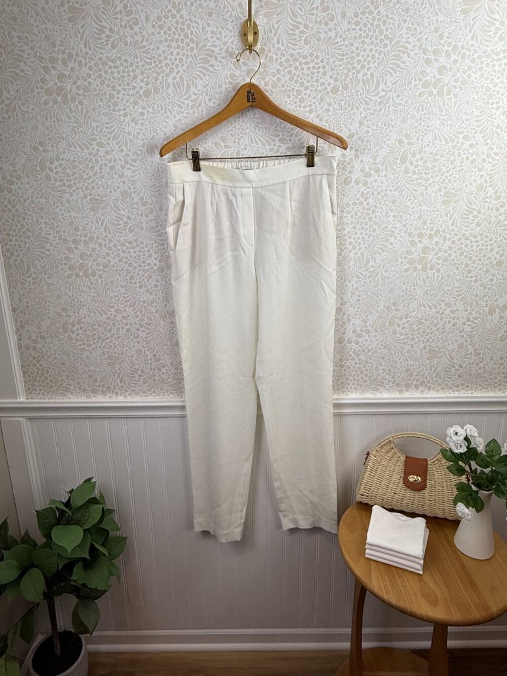 Vince Camuto Classic Escape New Ivory Cuffed Ankle Trouser Pants - Size - 6